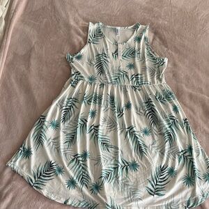 Leafy Pattern Sleeveless Kids Dress